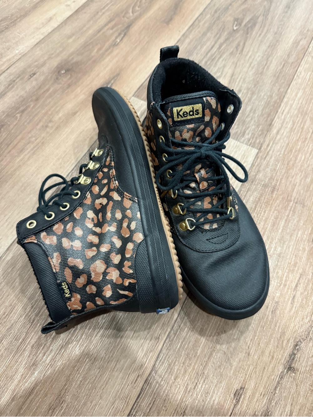Keds Shoe with Brown Leopard Top